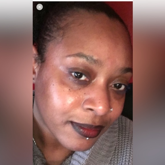 💋 CYBER a MAC SATIN LIPSTICK. RETAILS $23. **NEW IN THE BOX. FULL SIZE. - Picture 8 of 12